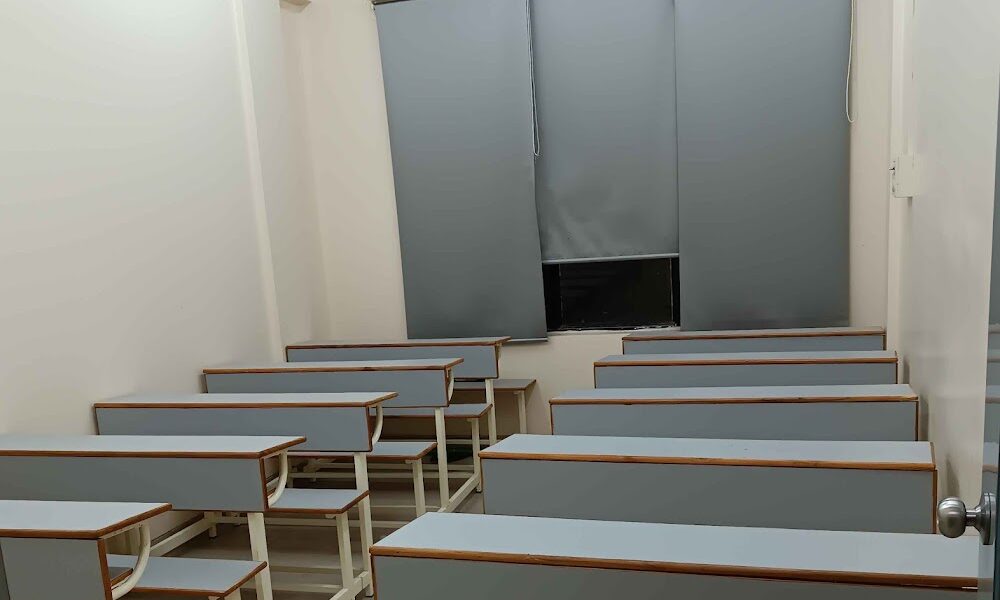 ABSOLUTE FOUNDATION : IIT-JEE, NEET, MHT-CET coaching classes