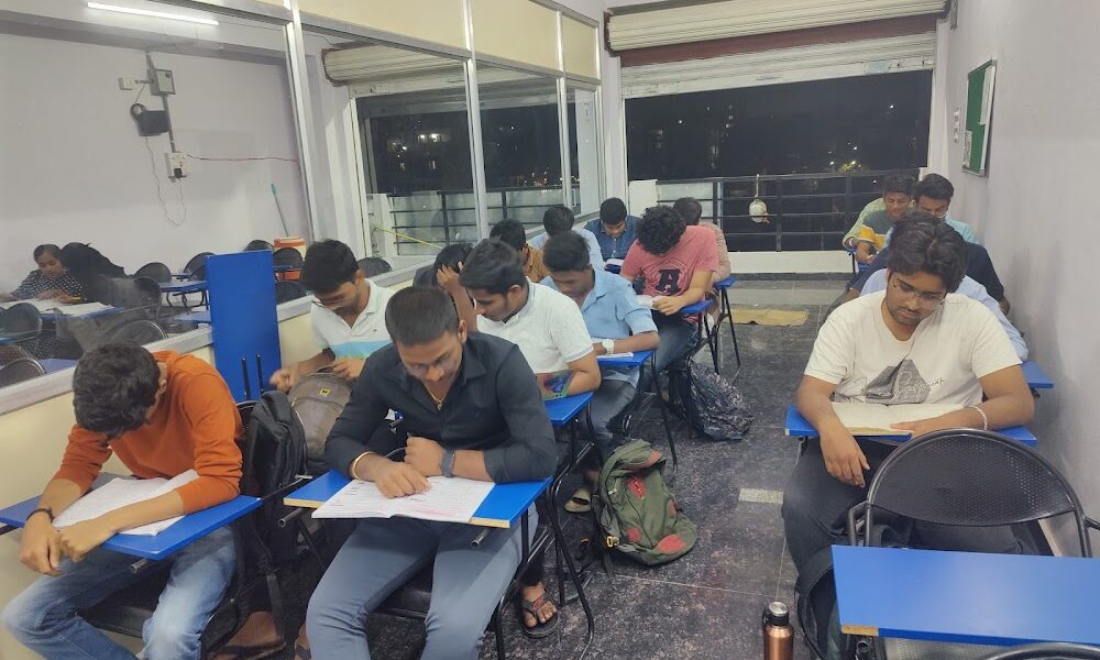 Akash academy for neet jee and eamcet coaching.