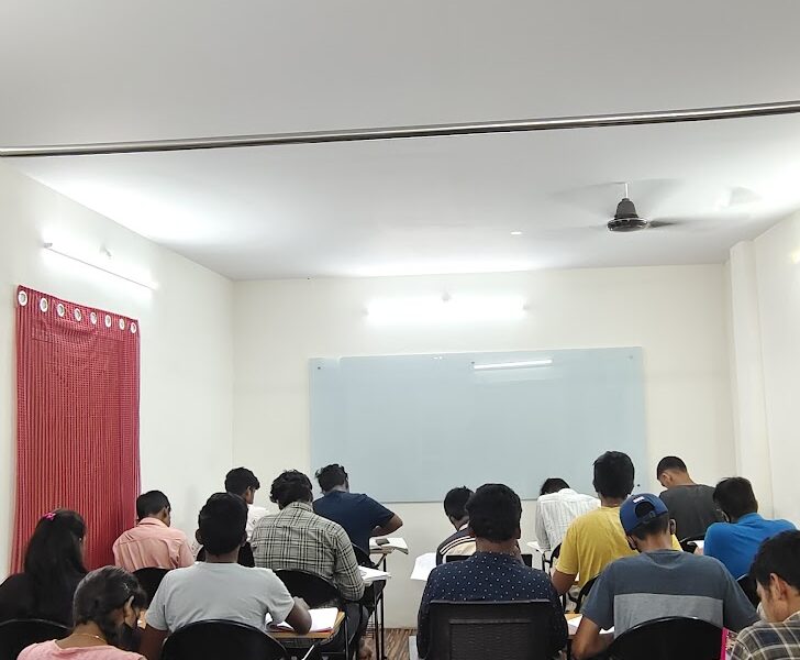 GNK EDUCATIONAL INSTITUTE | NEET | JEE | EAMCET | POLYCET | B.TECH | POLYTECHNIC | INTER | TUITIONS