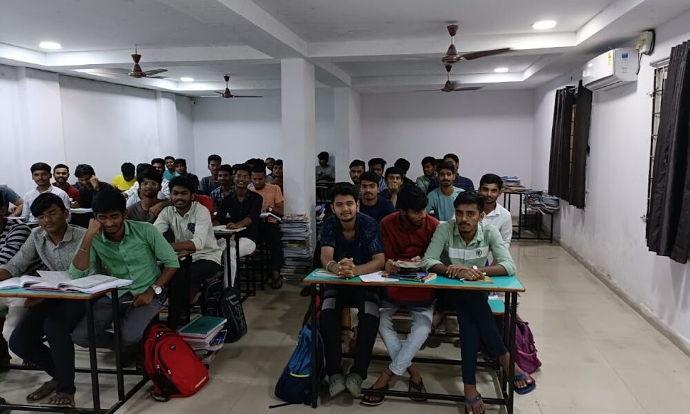 RANKRIDGE NEET Institute (Boys) – Best NEET Coaching | IIT-JEE, EAMCET, JEE Mains and Advanced Coaching Centre in Hyderabad