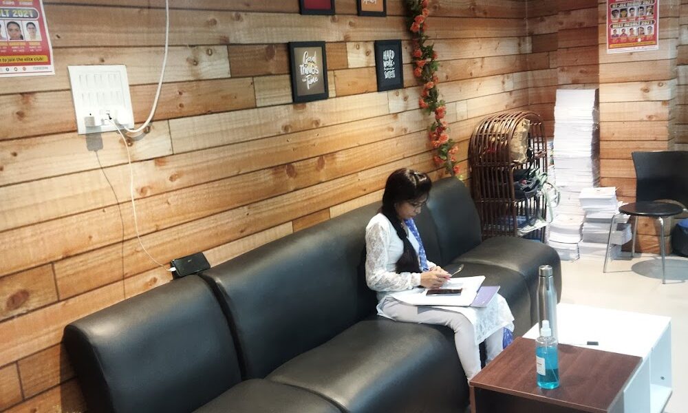 Scholars Forum Alambagh | Best IIT-JEE , NEET, CUET Coaching in Alambagh