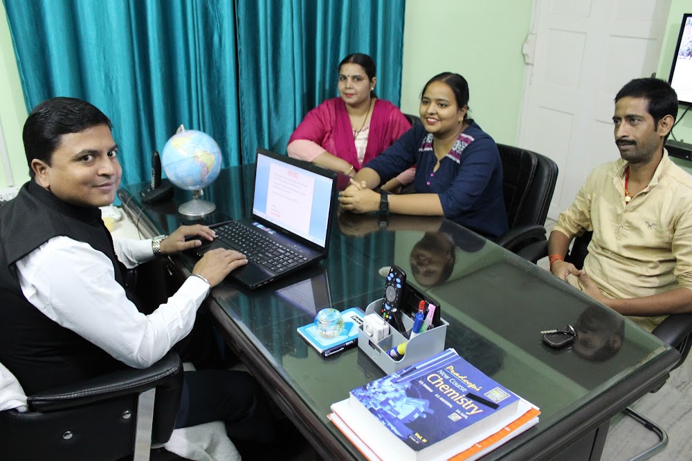 STUDY POINT – Best Tutorial for Class VI to XII, NEET & IIT-JEE in Boring Road, Patna