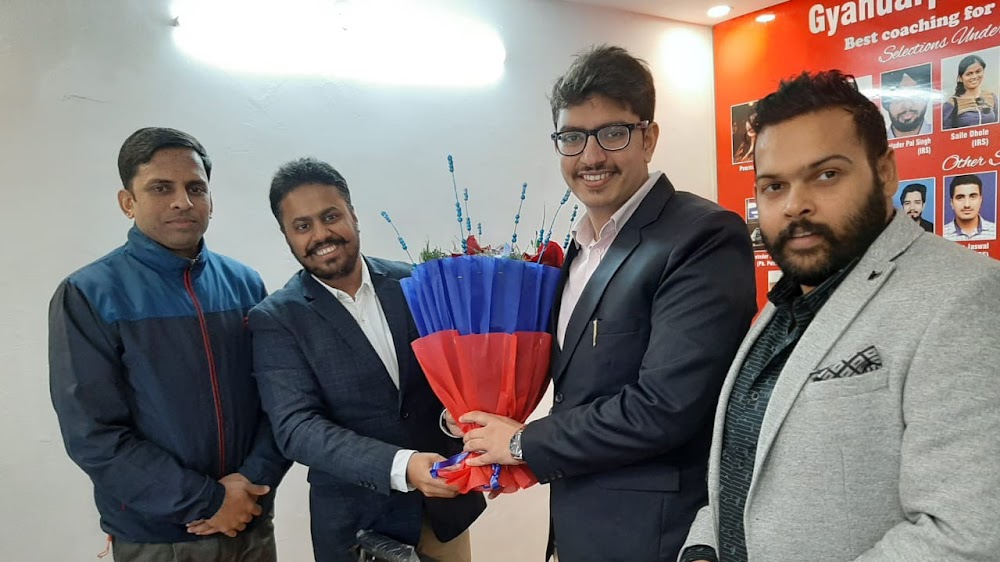 DR. UMANG’S CLASSES FOR IAS PCS HAS HCS